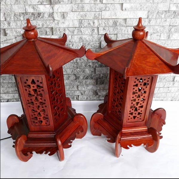 Đôi đèn thờ lục năng để bàn thờ gỗ hương cao 41cm